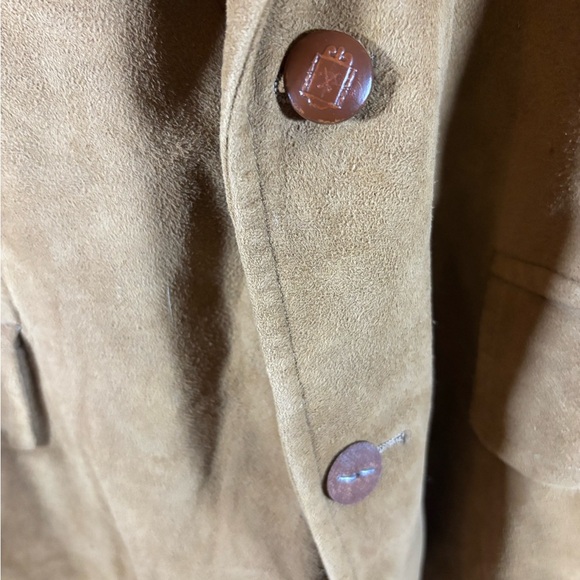 Elegant Men's Brown Suede Blazer - Picture 3 of 15